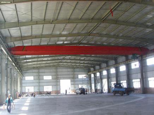 湖南怀化桥式起重机厂家 吊钩桥式起重机润滑管理：给钢铁巨臂的“滋养”指南