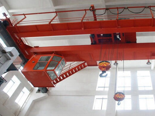 安徽黄山桥式起重机厂家 多电磁铁协同作业：电磁桥式起重机的合力密码