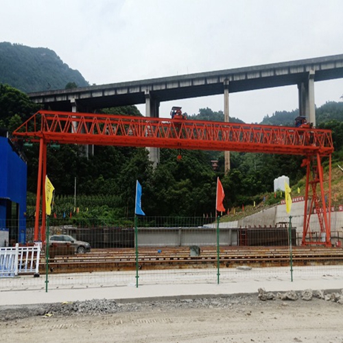 湖北黄石龙门吊厂家 卫星精准“导航”,让港口龙门吊告别粗笨作业