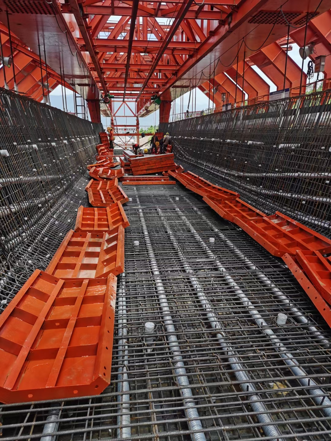 黑龙江鹤岗移动模架厂家 双导梁配横联构框 抗风匀载稳空间